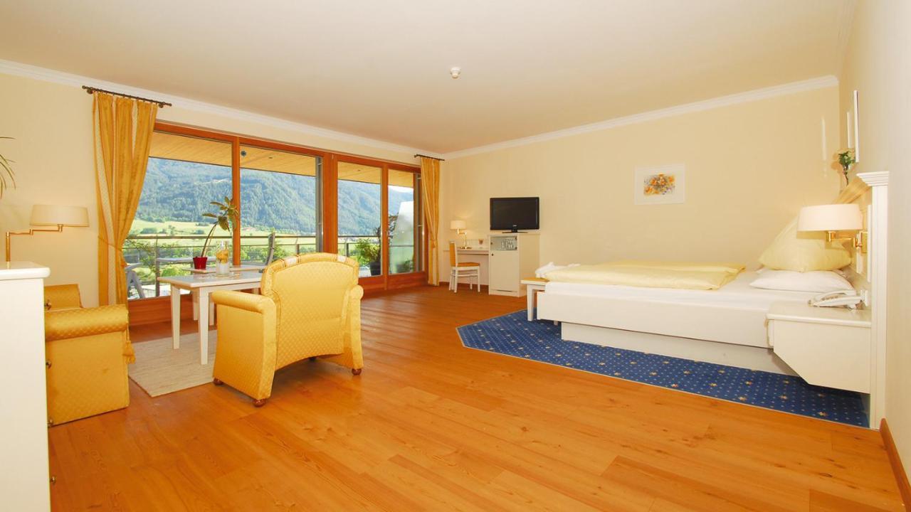 Hotel Olympia Brunico Ngoại thất bức ảnh